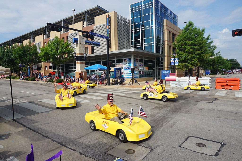  The Moslah Shrine Car-Vettes in the 2021 Arlington Independence Day Parade in Arlington, Texas (United States).