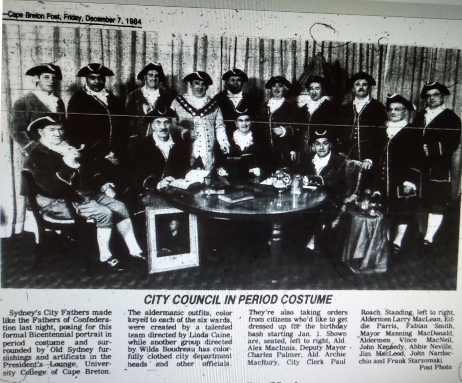 Sydney City Council in period costume, December 1984 (Post photo)