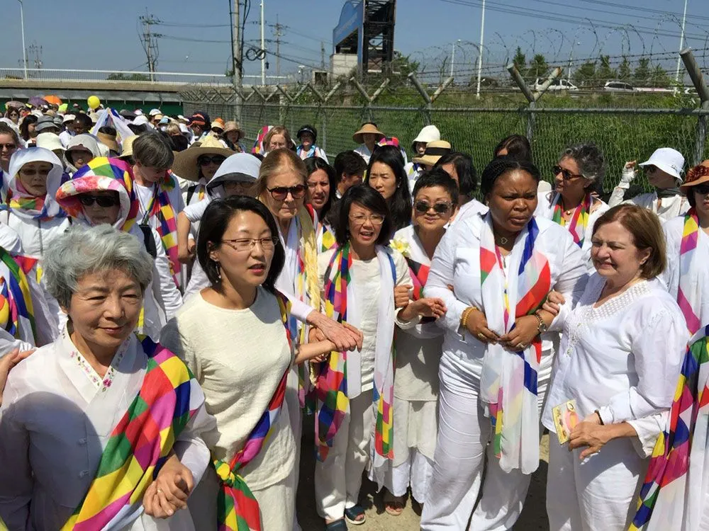 Gloria Steinem, Christine Ahn, Leymah Gbowee, and Mairead Maguire were among the 30 women peacemakers who crossed the DMZ in 2015.